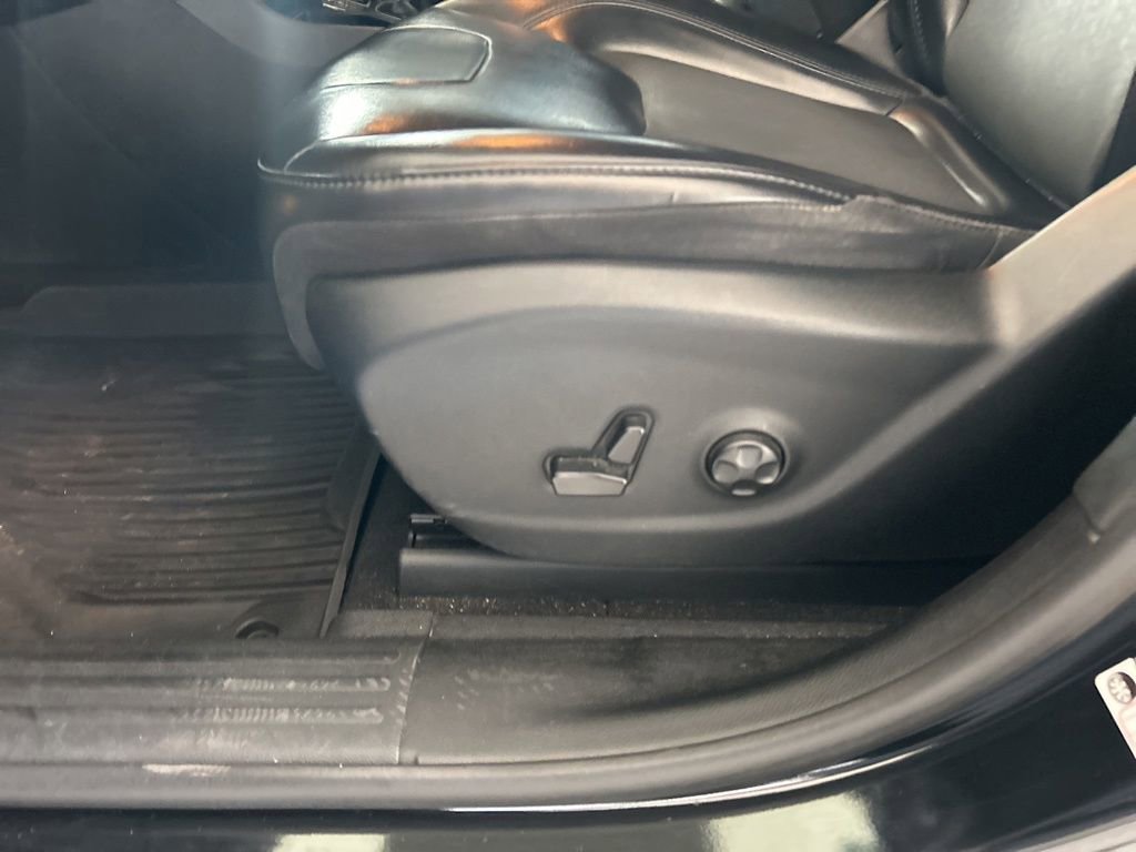 Used 2019 Jeep Cherokee Altitude image 39