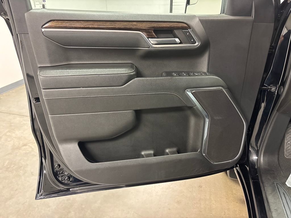 Used 2024 GMC Sierra 1500 SLE image 18