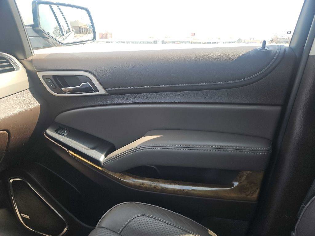 Used 2016 GMC Yukon XL Denali w/ Open Road Package AWD/4WD image 21