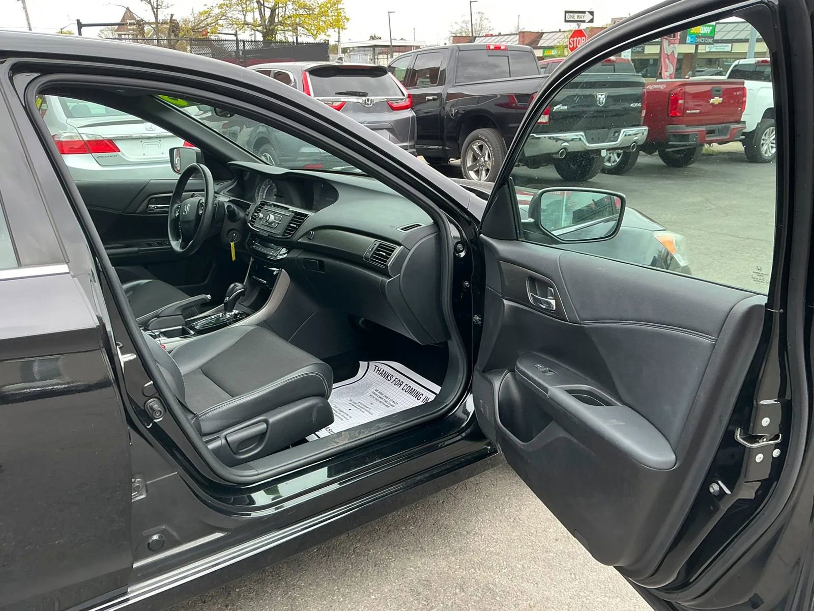 Used 2016 Honda Accord Sport image 9
