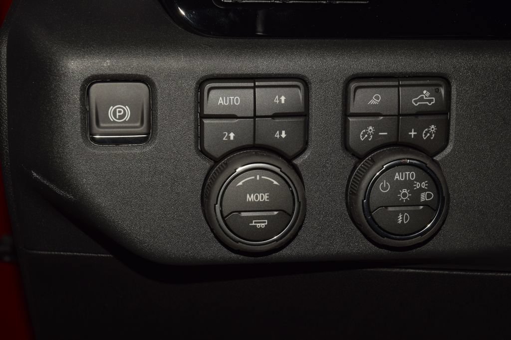 New 2026 Chevrolet Silverado 2500 High Country w/ High Country Premium Package AWD/4WD image 38