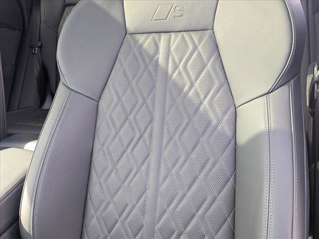 Used 2025 Audi SQ5 Premium Plus image 12