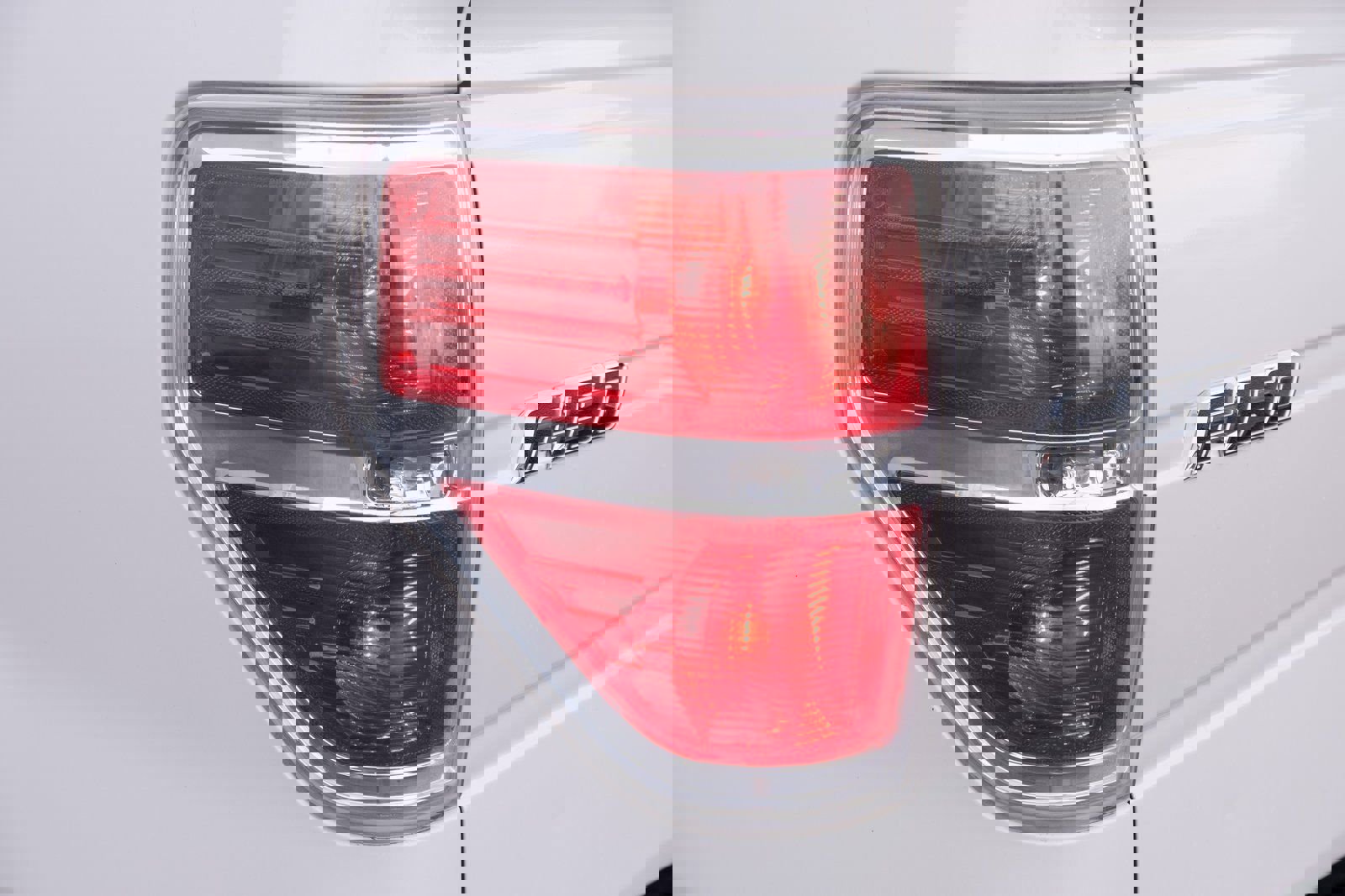 Used 2013 Ford F150 Limited image 25