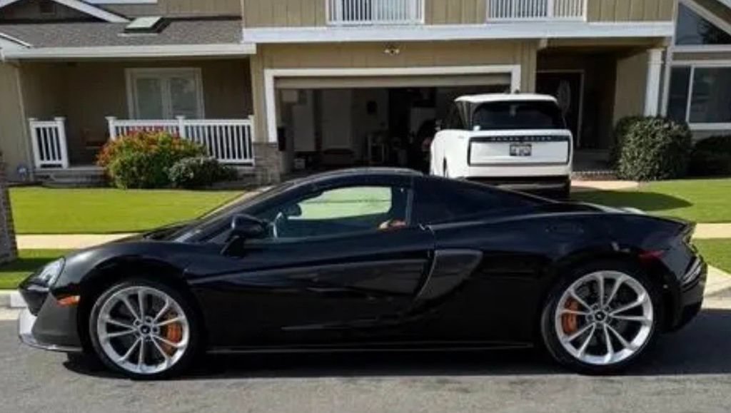 Used 2019 McLaren 570S Spider RWD image 4