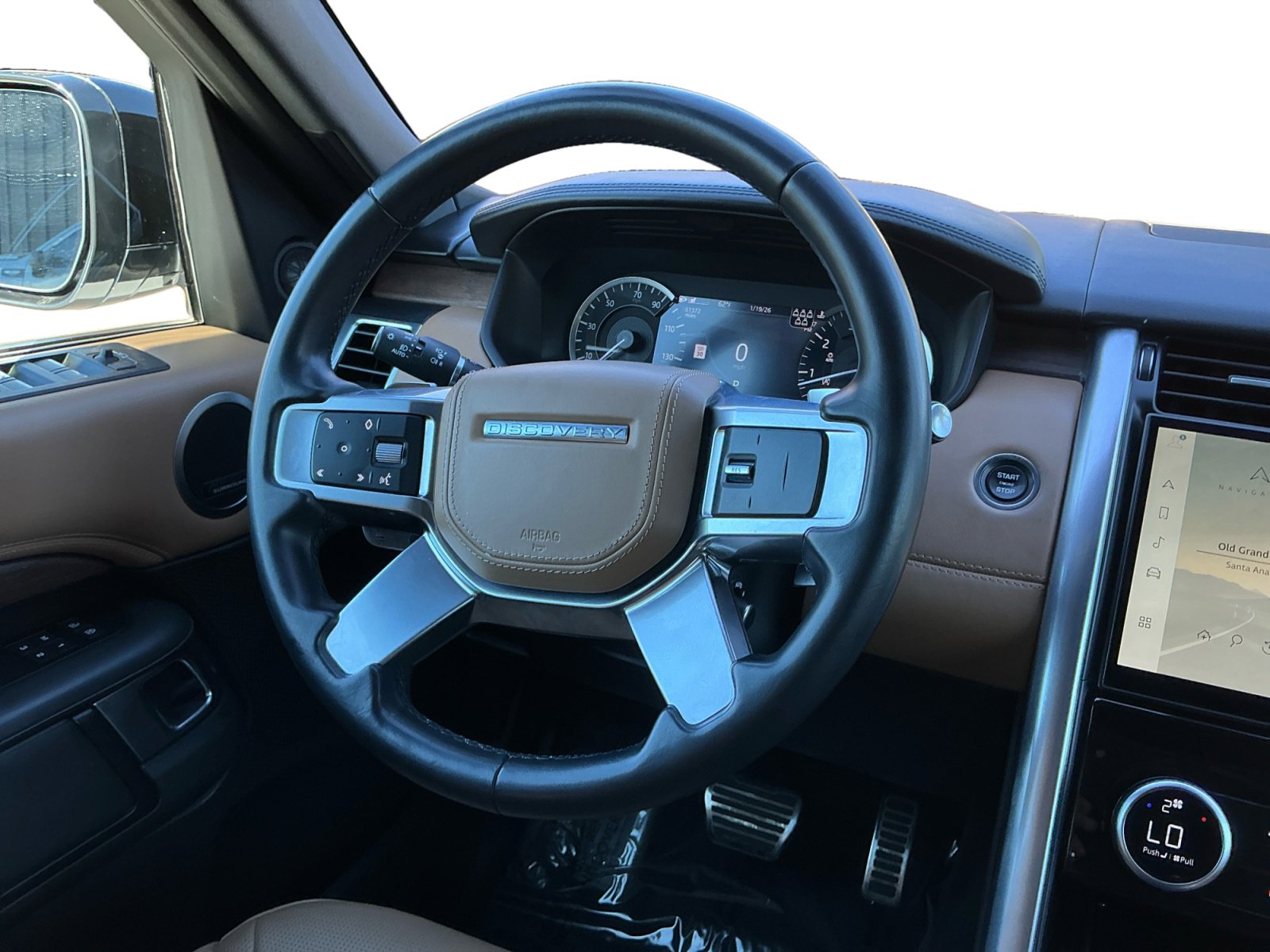 Used 2023 Land Rover Discovery HSE R-Dynamic image 11