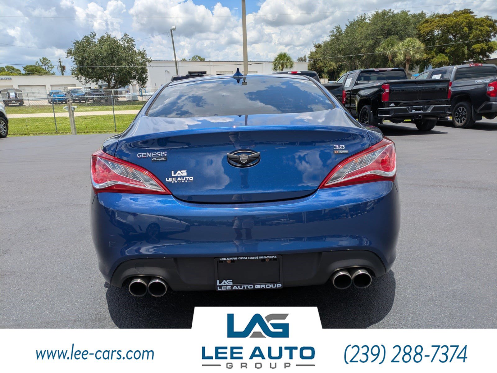 Used 2015 Hyundai Genesis 3.8 RWD image 4