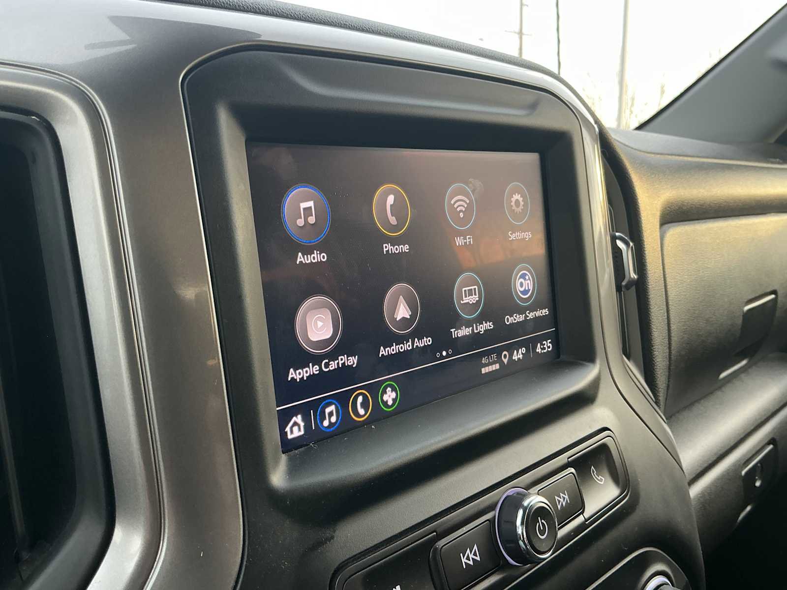 Used 2024 Chevrolet Silverado 2500 Custom w/ Custom Value Package image 9