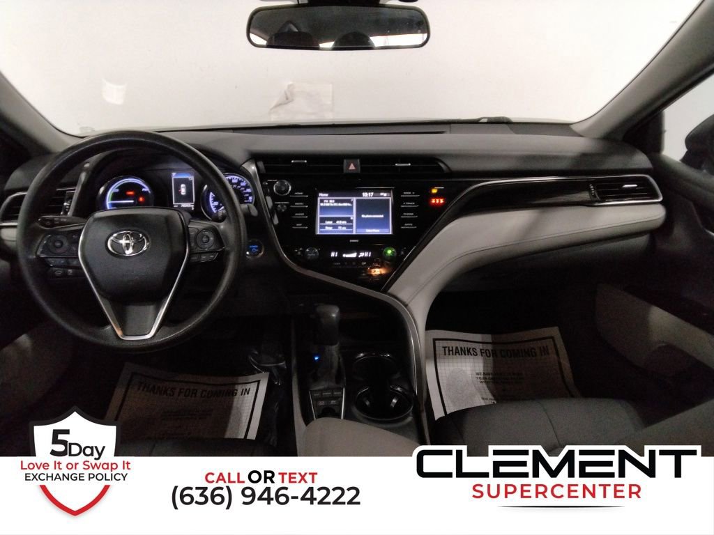 Used 2020 Toyota Camry LE image 28