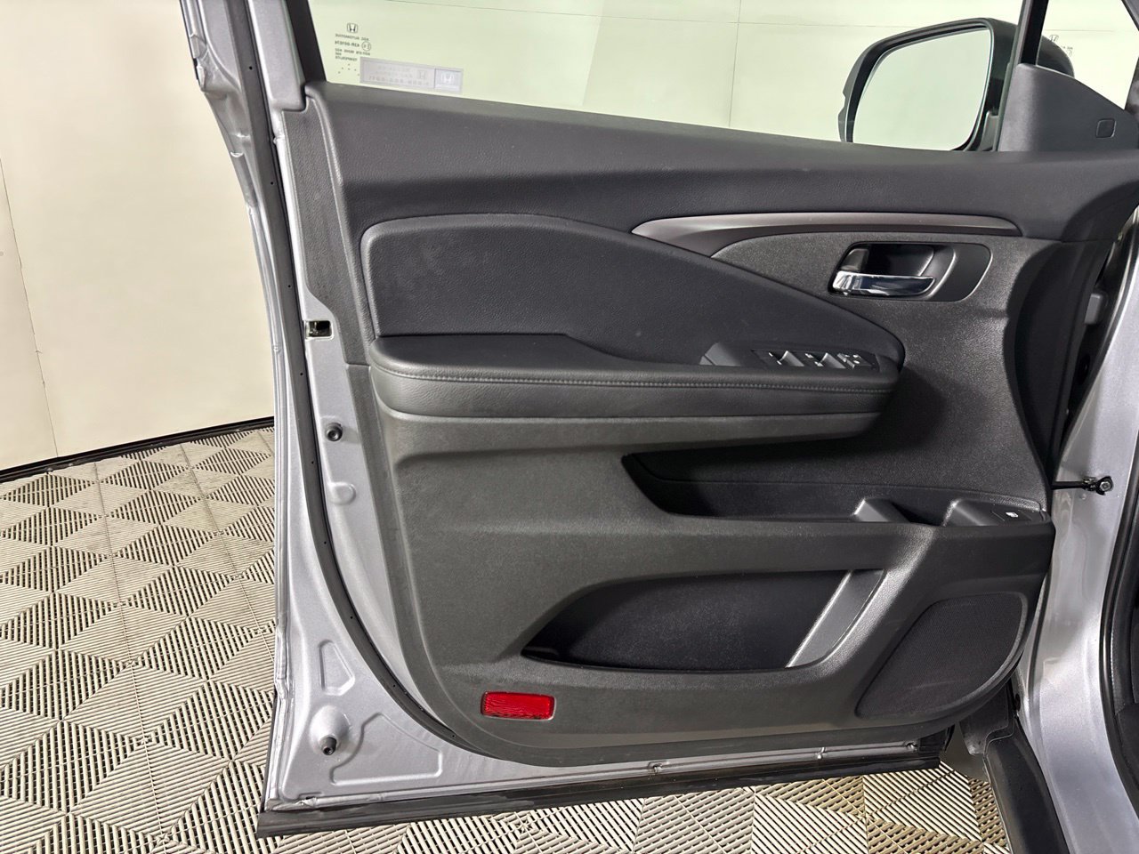 Used 2022 Honda Pilot Sport image 7