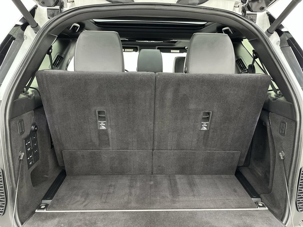 Used 2018 Land Rover Discovery HSE Luxury AWD/4WD image 25