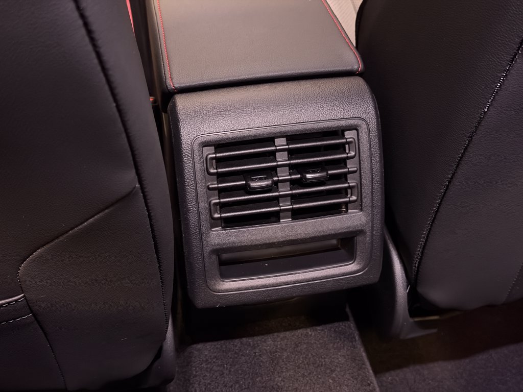 New 2026 Volkswagen GTI SE FWD image 25