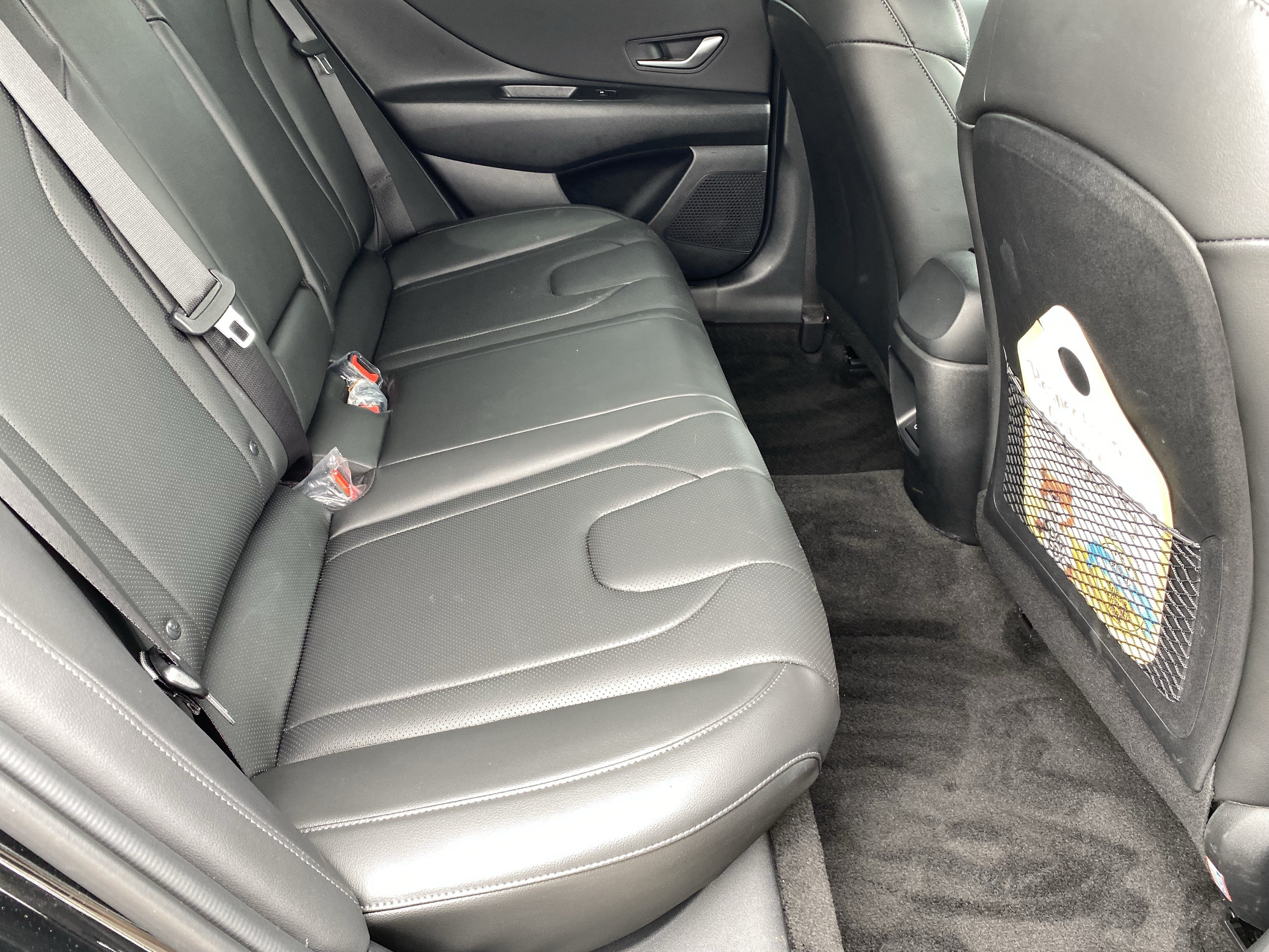 Certified 2024 Hyundai Elantra Limited FWD image 13