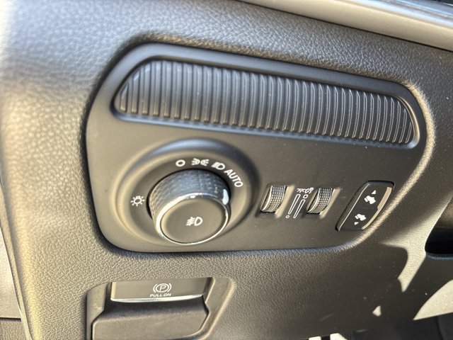Used 2024 Jeep Wagoneer Series II w/ Flexible Seating Group AWD/4WD image 24