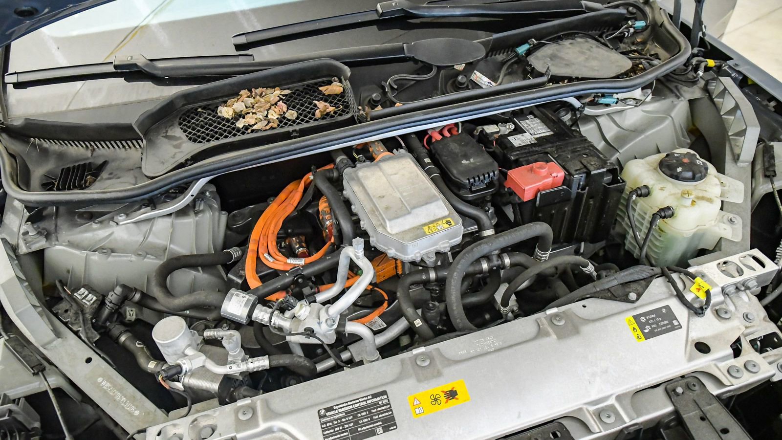 Certified 2023 BMW iX xDrive50 w/ Sport Package image 26