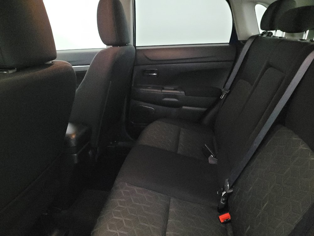 Used 2020 Mitsubishi Outlander Sport ES FWD image 18