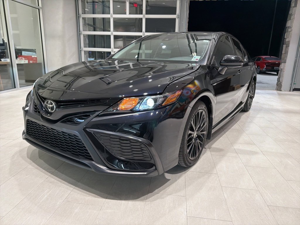 Used 2021 Toyota Camry SE
