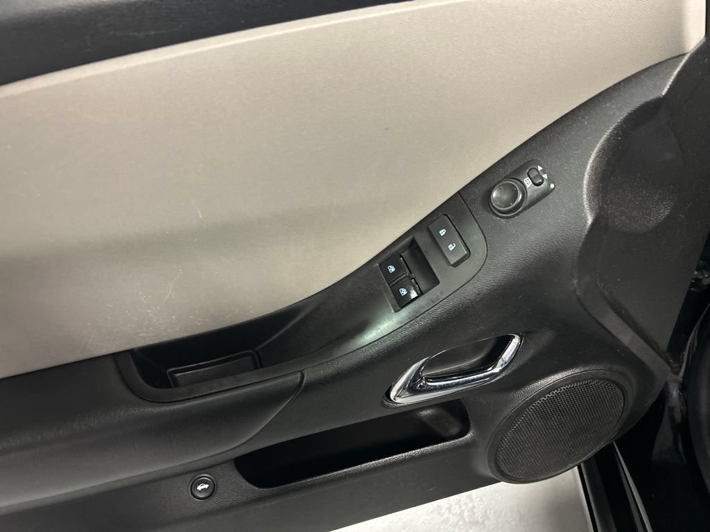 Used 2015 Chevrolet Camaro LS RWD image 12