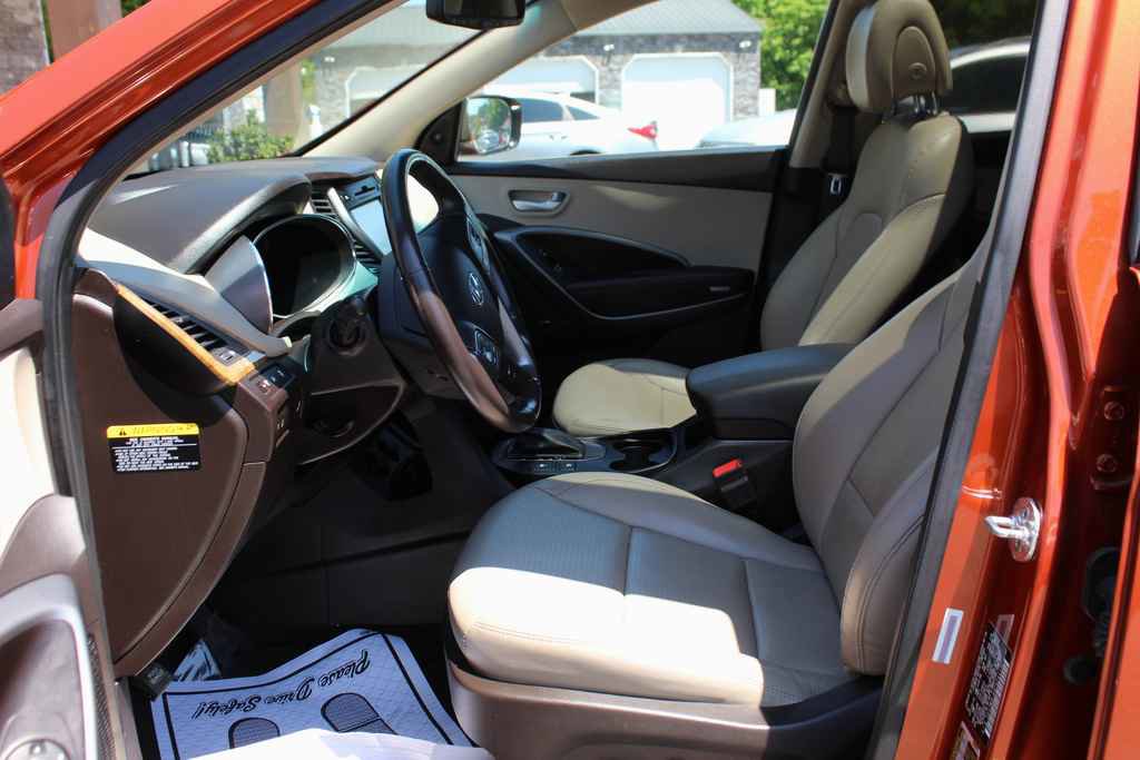 Used 2015 Hyundai Santa Fe Sport 2.0T w/ Option Group 05 FWD image 28