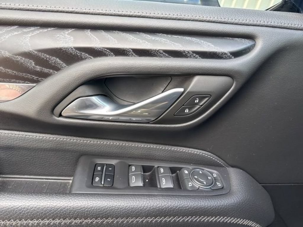 Used 2023 GMC Yukon Denali w/ LPO, Floor Liner Package AWD/4WD image 29