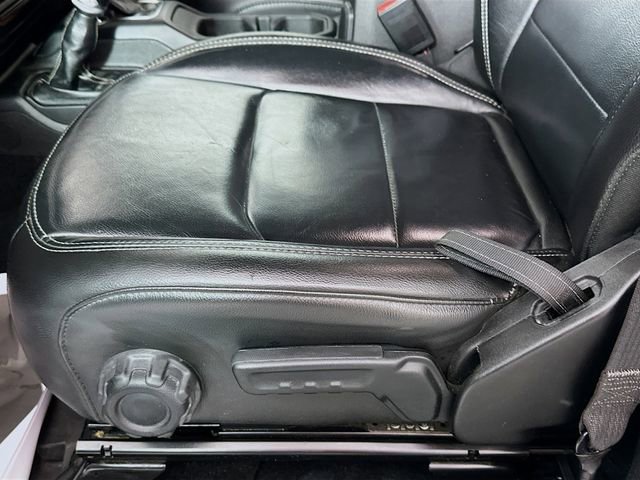 Used 2023 Jeep Wrangler Unlimited Sahara w/ Cold Weather Group image 20