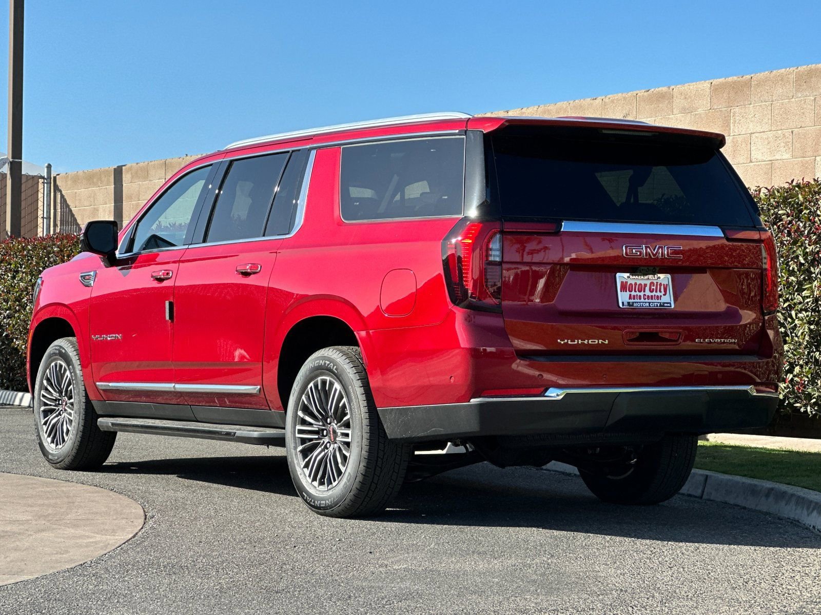 New 2026 GMC Yukon XL Elevation w/ Elevation Premium Package AWD/4WD image 6