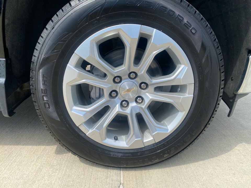 Used 2023 Chevrolet Silverado 1500 LTZ AWD/4WD image 28