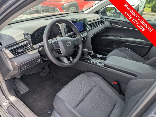 Used 2025 Toyota Camry LE AWD/4WD image 12