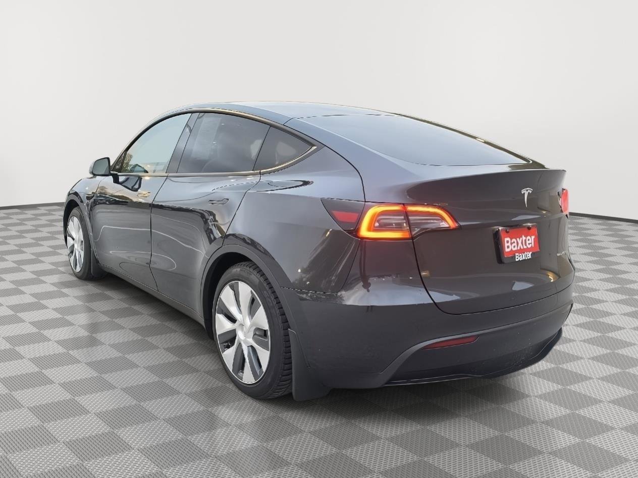 Used 2024 Tesla Model Y Long Range AWD/4WD image 8
