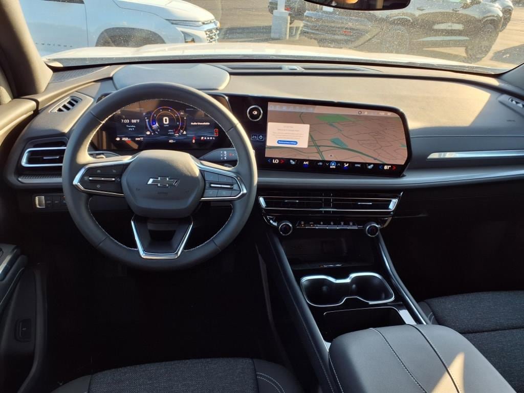 New 2025 Chevrolet Traverse LT w/ Midnight/Sport Edition image 13