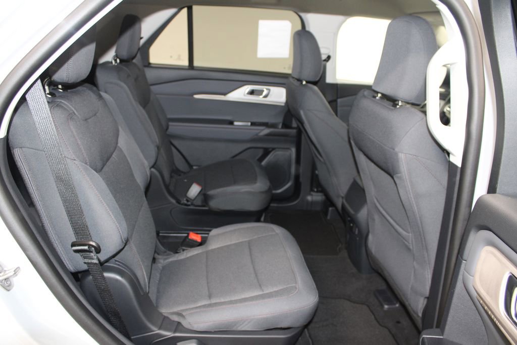 New 2026 Ford Explorer Active image 30