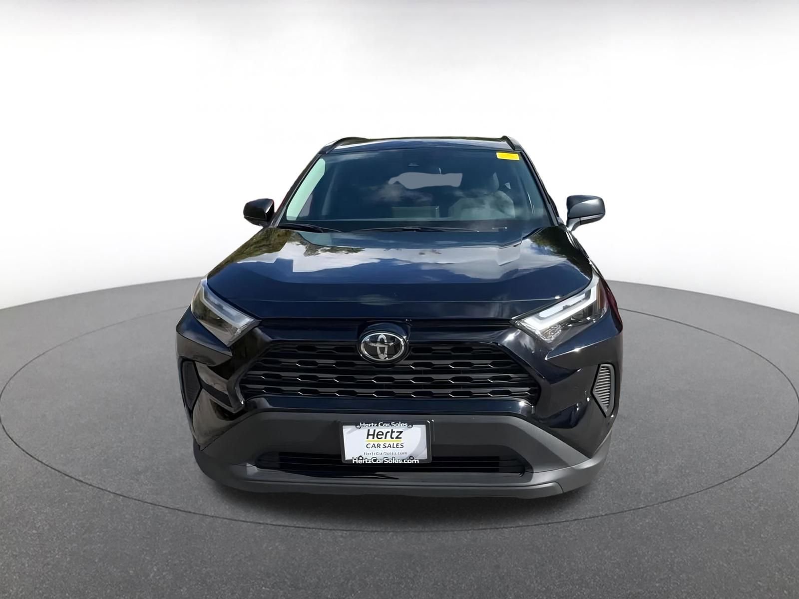 Used 2025 Toyota RAV4 LE image 4