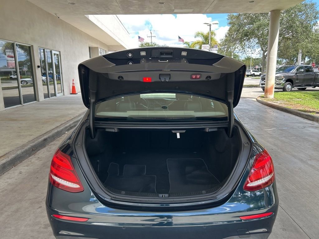 Used 2017 Mercedes-Benz E 300 w/ Premium 1 Package image 31