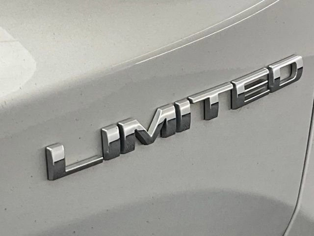 Used 2020 Jeep Renegade Limited image 18