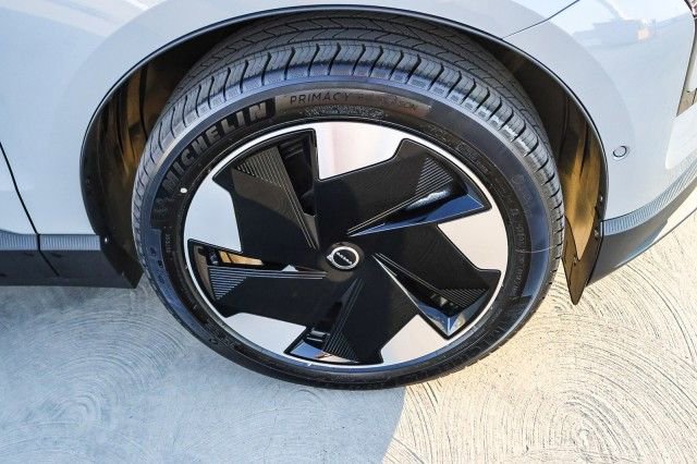 New 2025 Volvo EX30 Ultra w/ Protection Package Premier AWD/4WD image 9