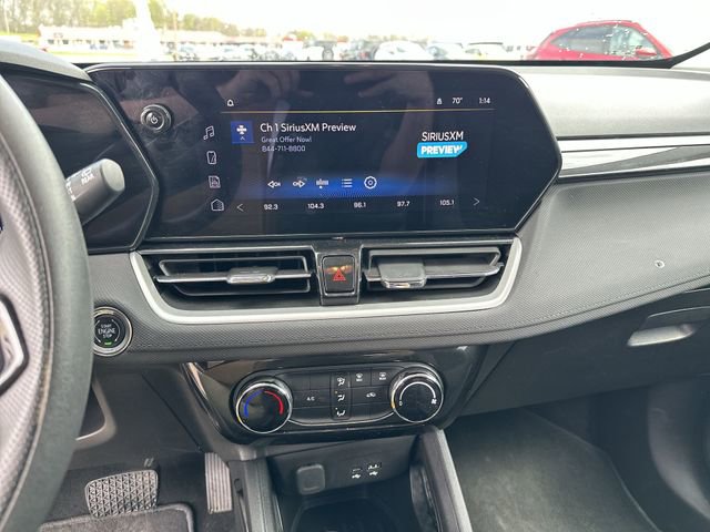 Used 2025 Chevrolet TrailBlazer LT AWD/4WD image 14