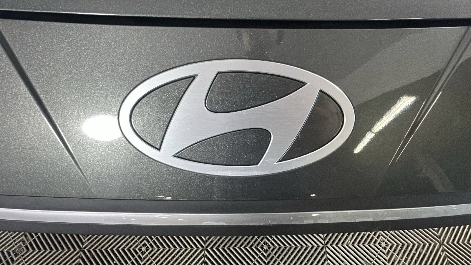 Used 2025 Hyundai Elantra SEL FWD image 11
