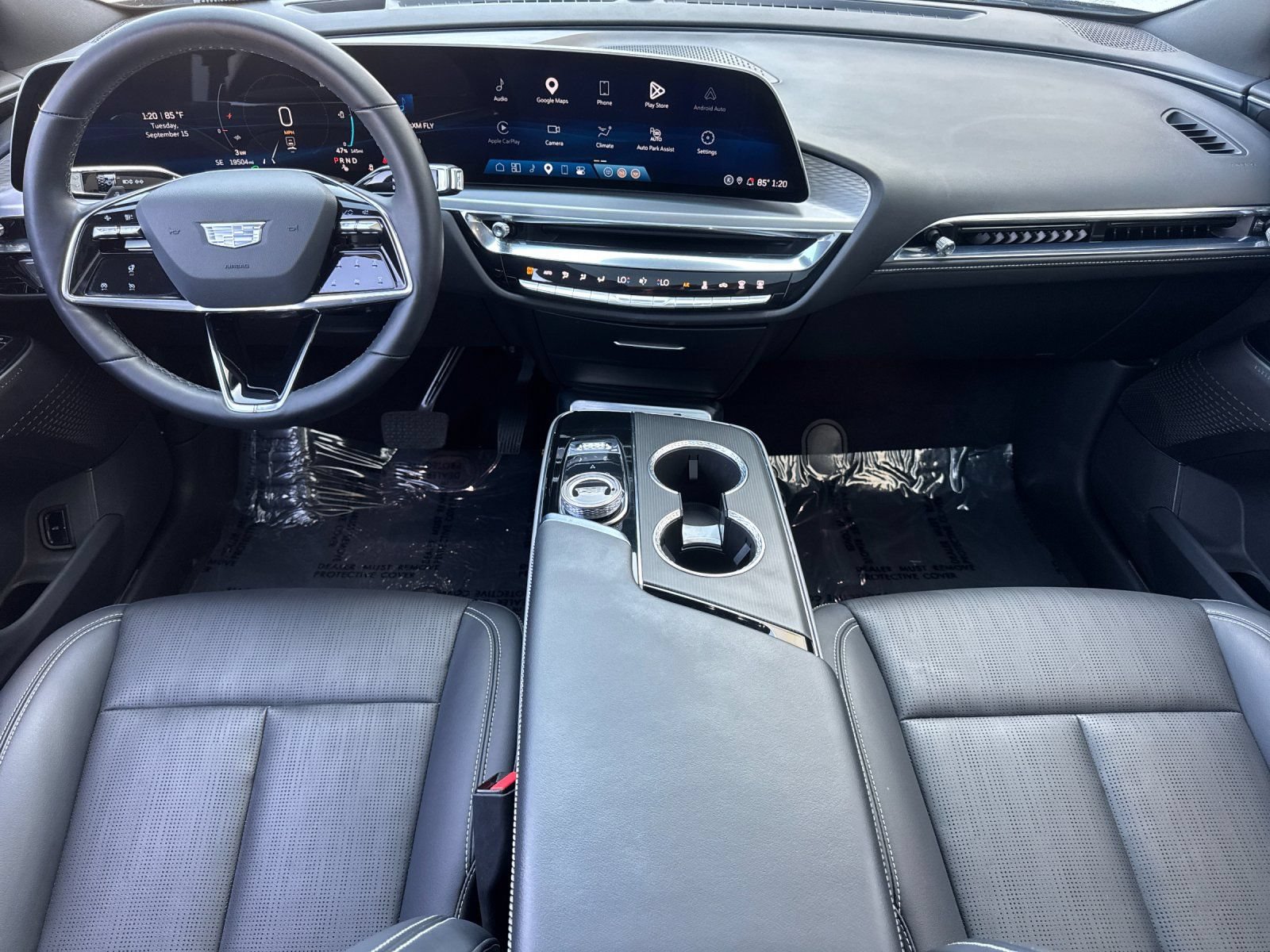 Used 2024 Cadillac Lyriq Sport RWD image 15