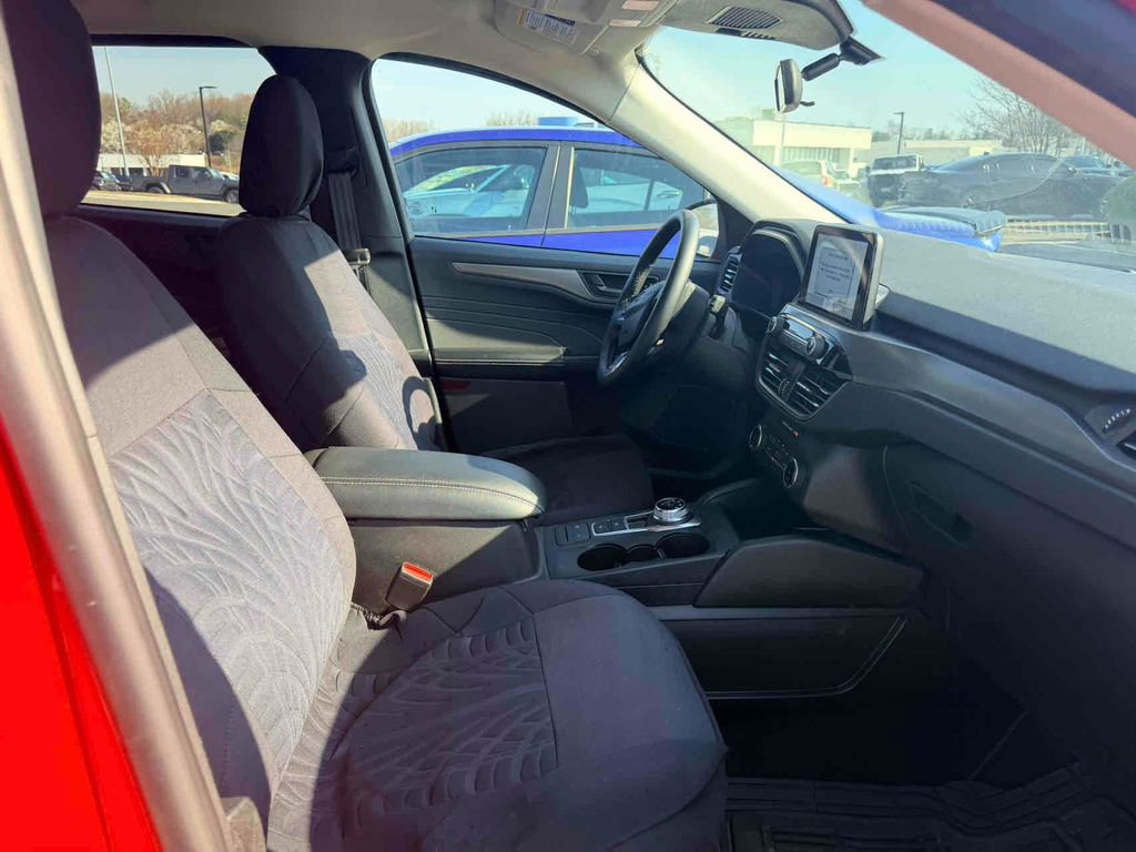 Used 2024 Ford Escape Active image 15