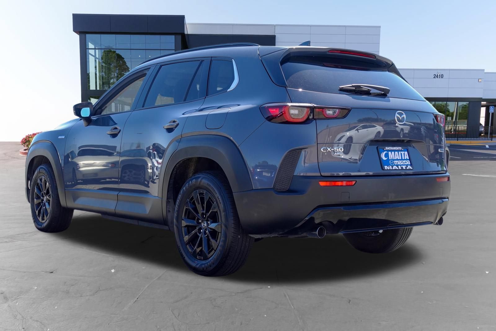 Certified 2025 MAZDA CX-50 AWD 2.5 Hybrid w/ Premium Pkg image 7