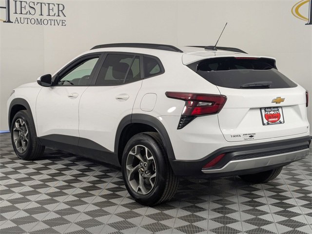 Certified 2025 Chevrolet Trax LT w/ LT Convenience Package image 5