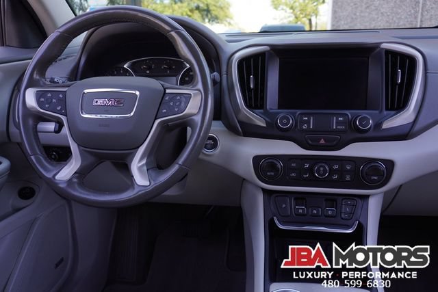 Used 2020 GMC Terrain Denali w/ Denali Premium Package FWD image 23