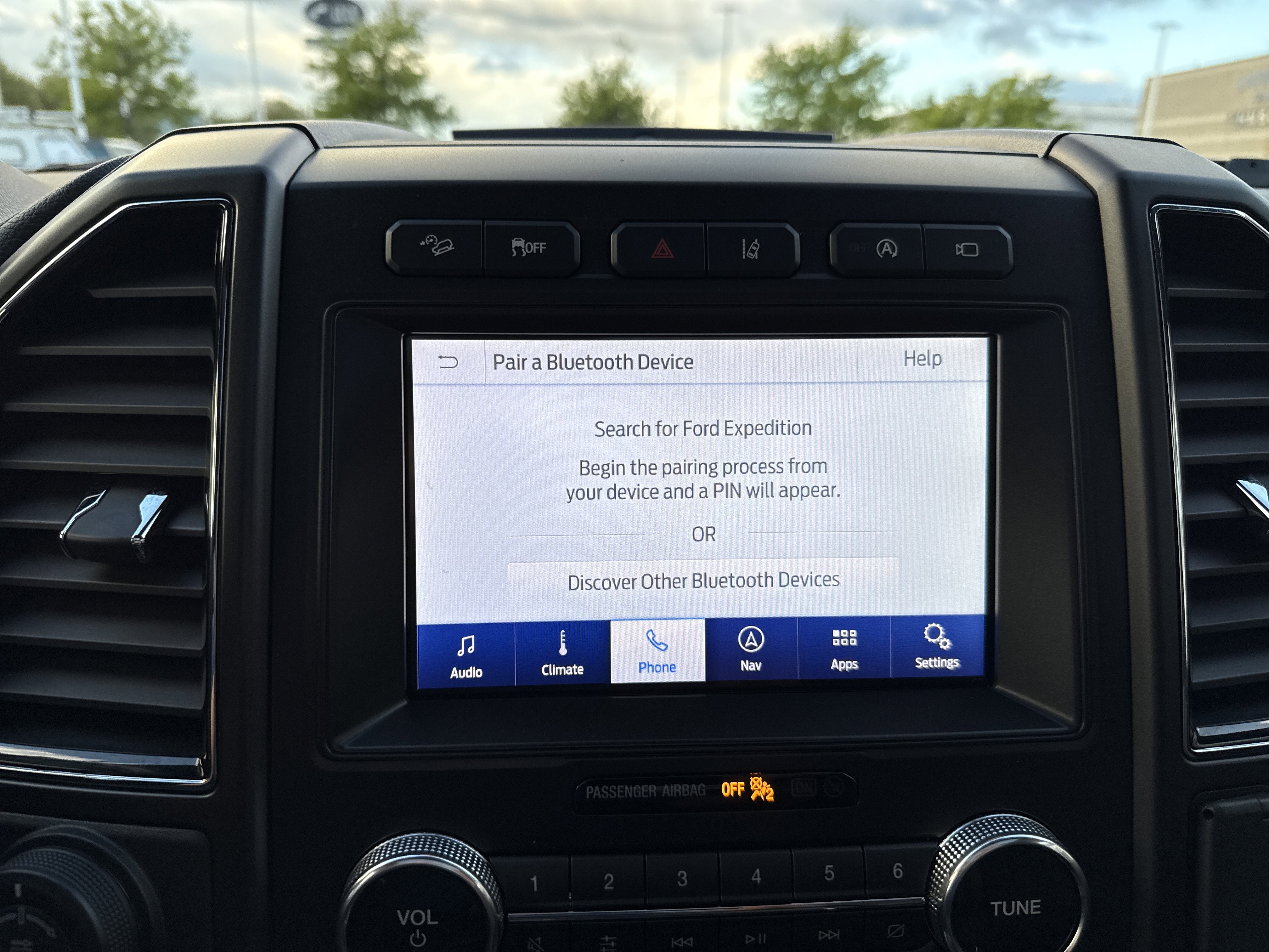 Certified 2020 Ford Expedition Limited w/ Equipment Group 303A AWD/4WD image 21