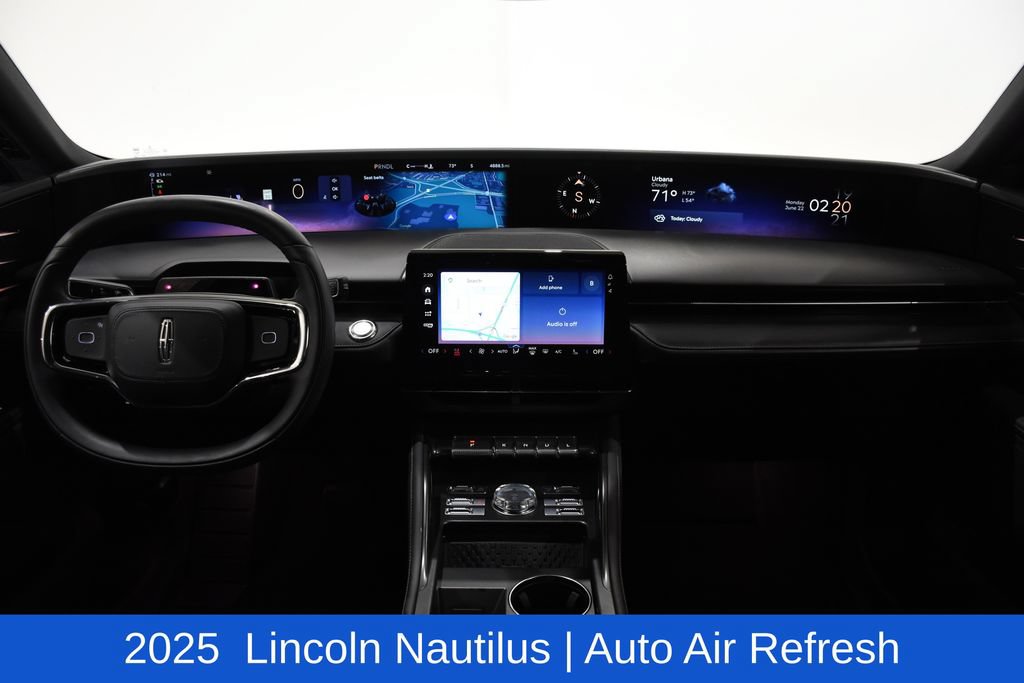 Used 2025 Lincoln Nautilus Reserve w/ Jet Appearance Package AWD/4WD image 8