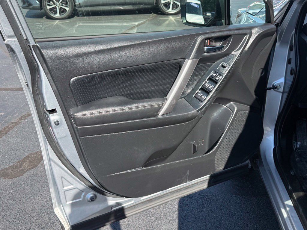 Used 2018 Subaru Forester 2.5i Limited AWD/4WD image 13