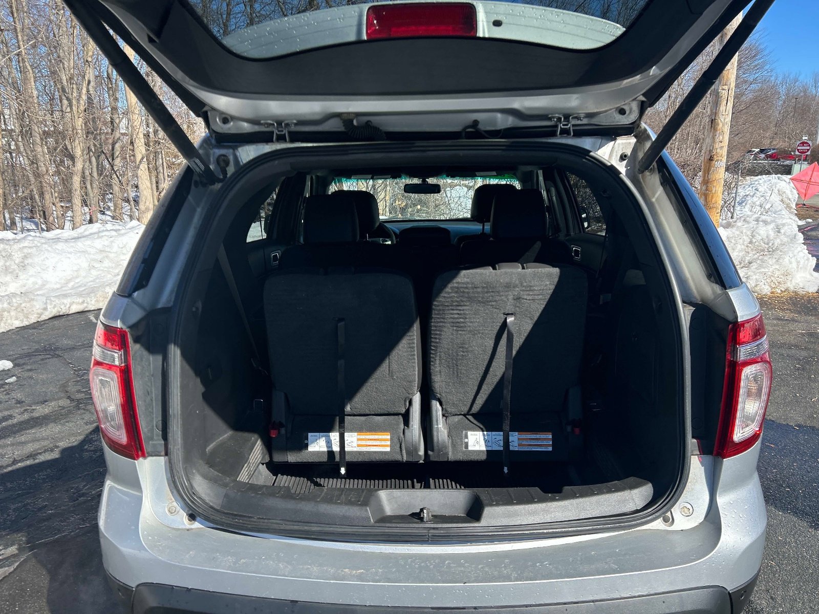 Used 2014 Ford Explorer XLT w/ Equipment Group 202A image 11