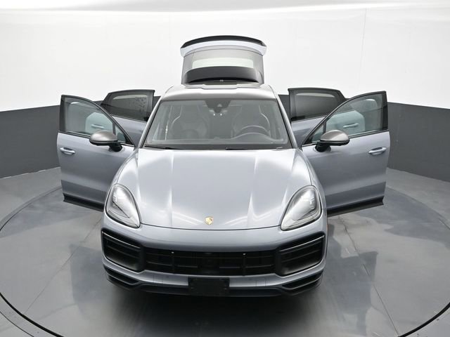 Certified 2023 Porsche Cayenne Turbo GT AWD/4WD image 32