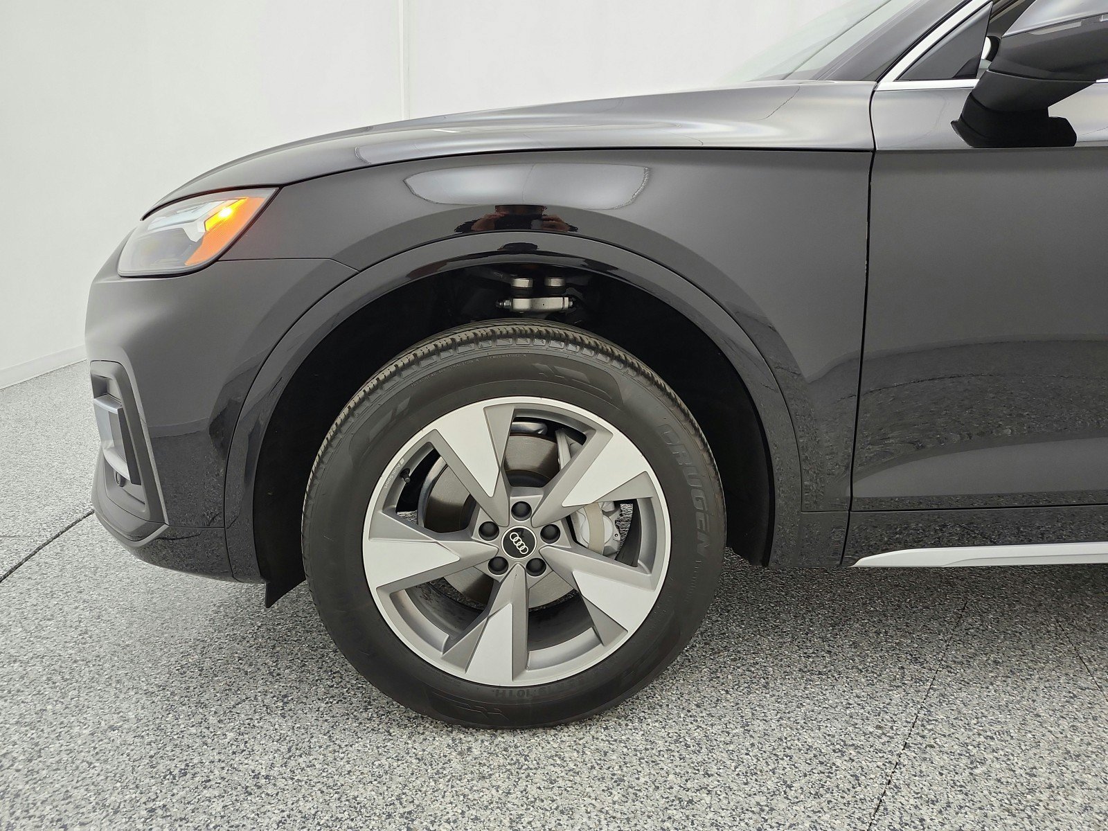 Used 2023 Audi Q5 2.0T Premium Plus w/ Premium Plus Package AWD/4WD image 17