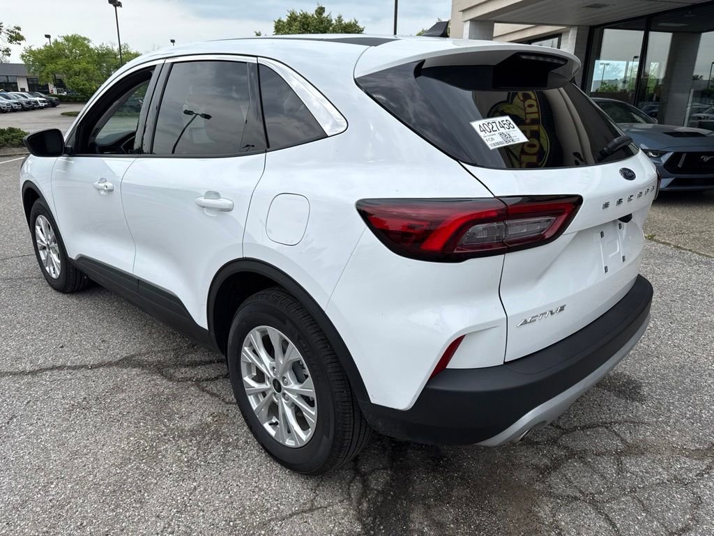 Used 2024 Ford Escape Active w/ Cold Weather Package FWD image 8