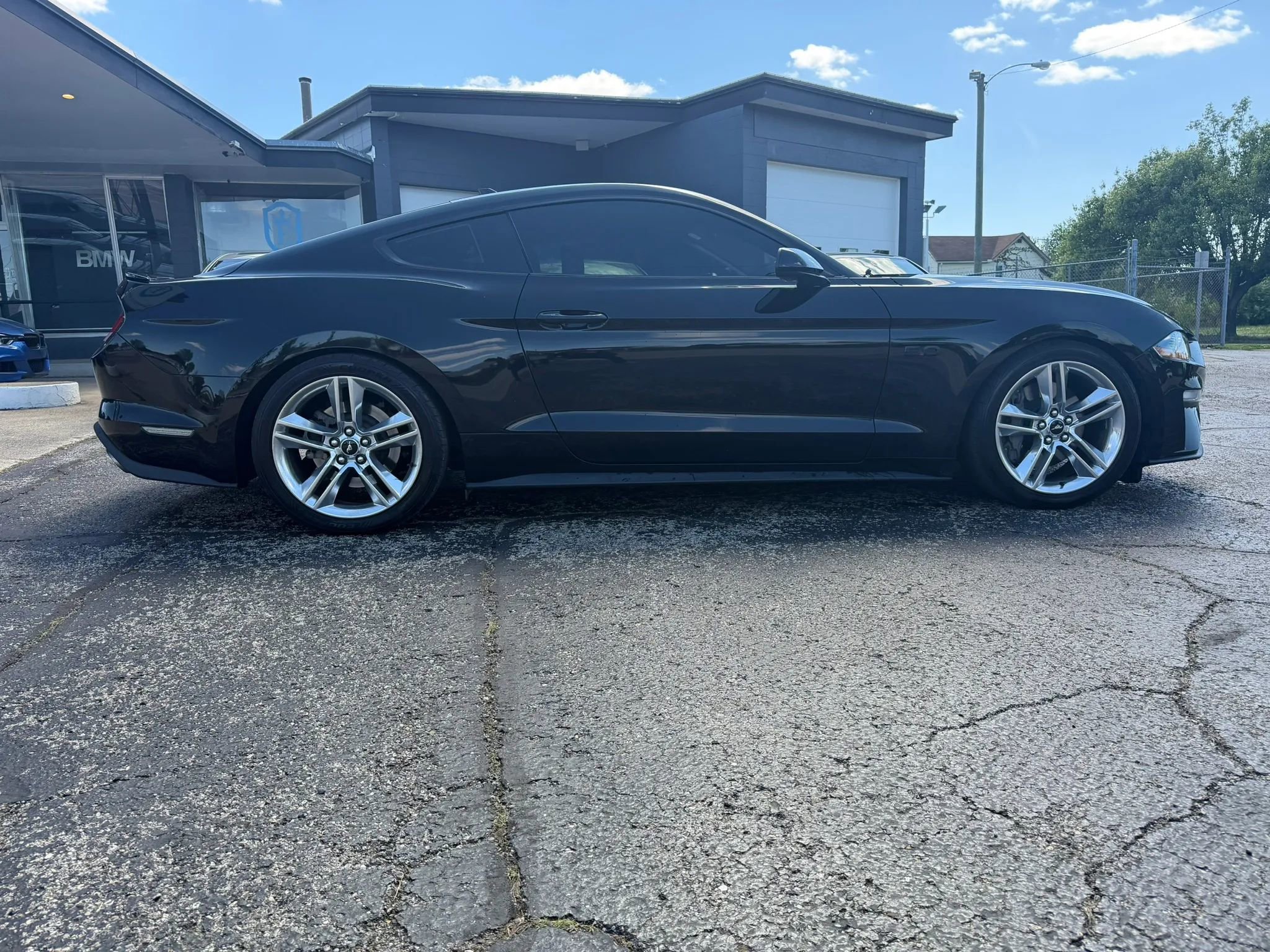 Used 2021 Ford Mustang GT Premium w/ Ford Safe & Smart Package RWD image 10