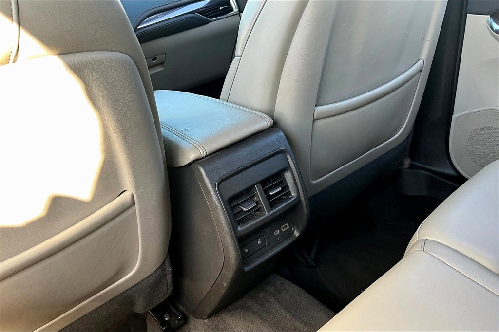 Certified 2023 Cadillac XT4 Luxury w/ Cold Weather Package image 23